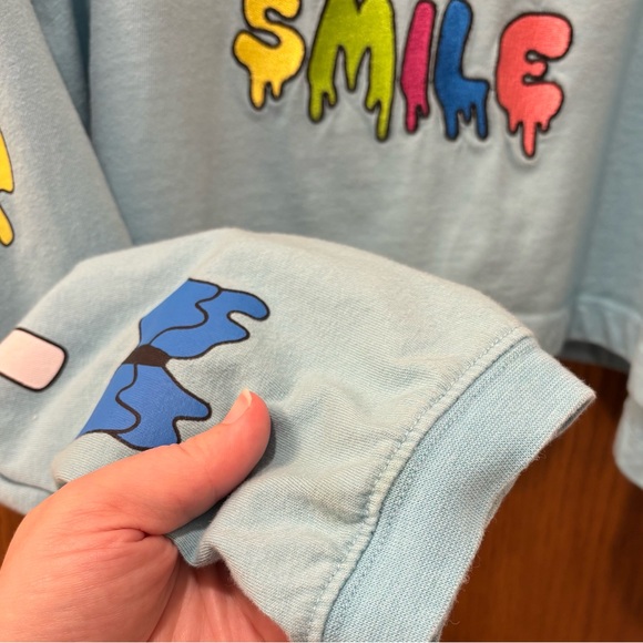 A. Lab light blue drippy smile oversized crop top, xl - Picture 6 of 9